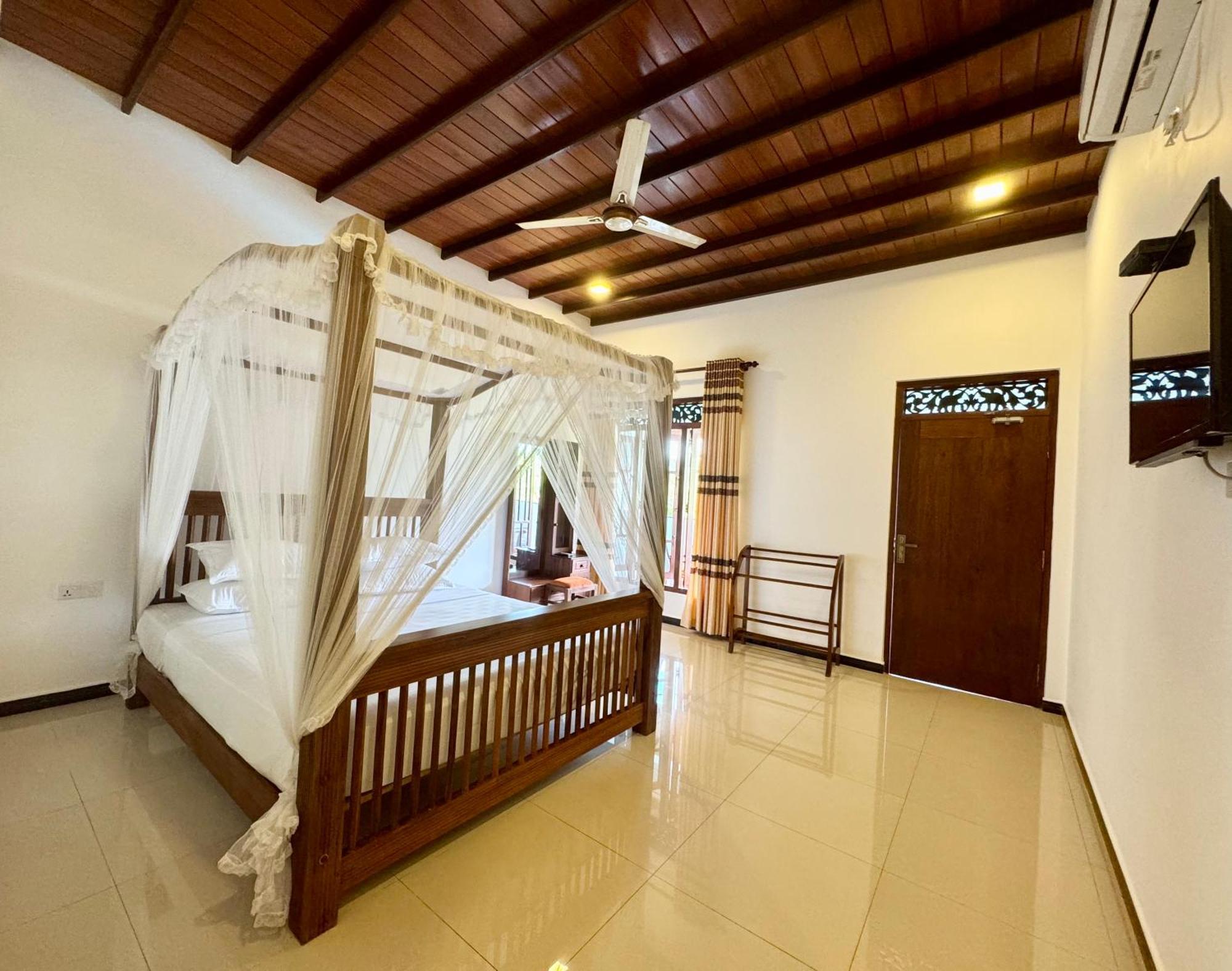 Villa 4U Bentota Esterno foto