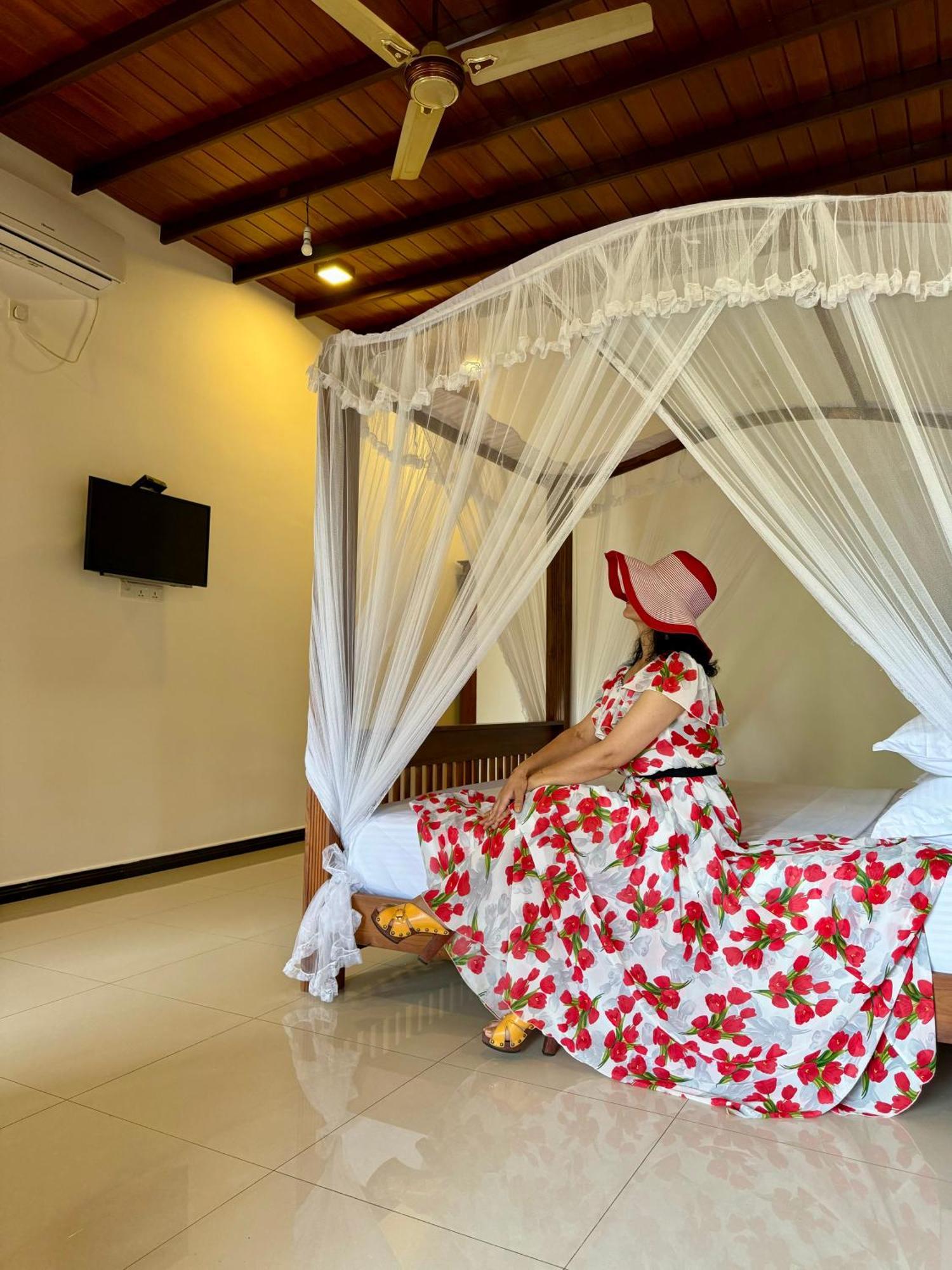 Villa 4U Bentota Esterno foto